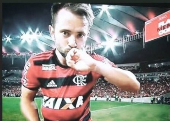 Esposa de Éverton Ribeiro viu gol do meia pelo Flamengo no hospital
