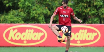 Versátil, Paquetá volta às origens no Fla e assume protagonismo contra a Ponte Preta