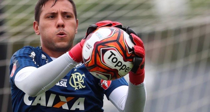 Flamengo iguala marca de 2012 e completa 540 minutos sem sofrer gols