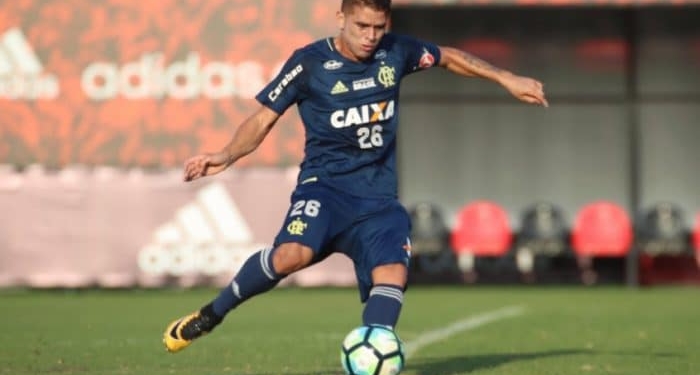 Fora por precaução, Cuéllar mantém esperanças de encarar o Corinthians