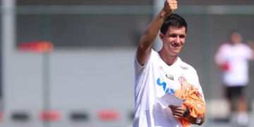 Sem pressa, Flamengo vai iniciar conversas para efetivar Barbieri