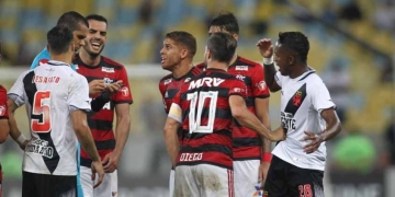 STJD denuncia cinco jogadores por confusão no clássico entre Fla e Vasco