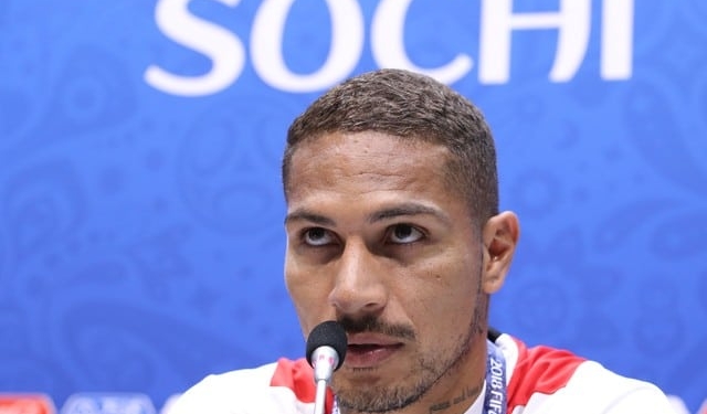 Antes do adeus na Rússia, Guerrero deixa futuro indefinido: ''Nas mãos do Fla''