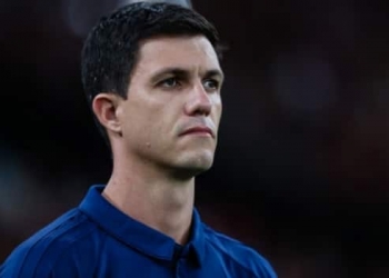 Barbieri freia empolgação no líder Flamengo: "Não conquistamos nada"
