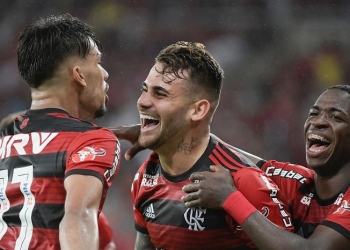 Felipe Vizeu elogia Henrique Dourado: "Ele sabe da importância dele"