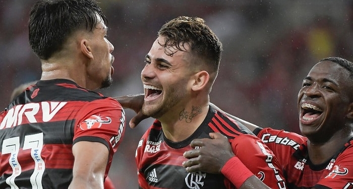 Felipe Vizeu elogia Henrique Dourado: "Ele sabe da importância dele"
