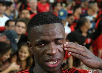 Aos prantos, Vinicius Jr se despede do Maraca: 'Estou onde sempre sonhei'