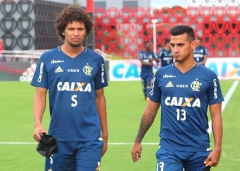 Arão e Trauco interessam ao Sporting