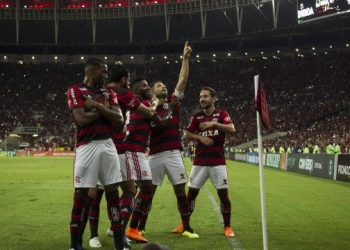 Flamengo e torcida vivem lua de mel, e time faz sua melhor campanha como mandante nos pontos corridos