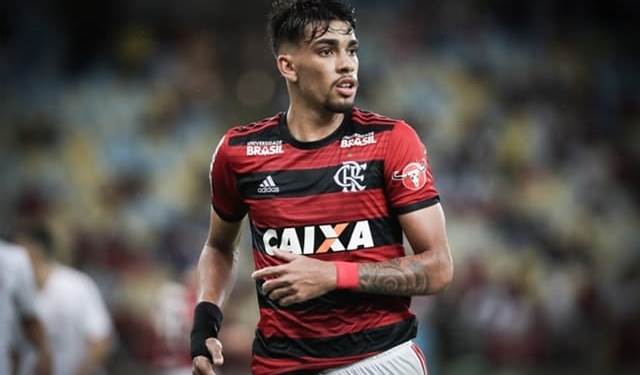Jornal inglês informa que Paquetá é alternativa do Liverpool após fracasso de negociação por revelação francesa