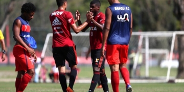 Lincoln faz cinco, e Fla goleia em jogo-treino contra o Bangu: 7 a 0
