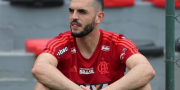 Trocas não afetam números defensivos do Fla: "Bem servido", avalia Rhodolfo