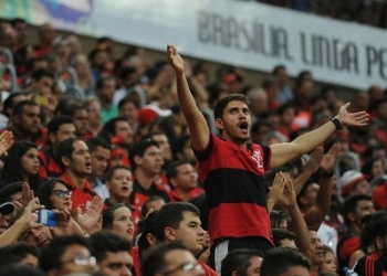 Torcida esgota 60 mil ingressos, e Fla-Flu no DF pode ter maior público do Brasileirão