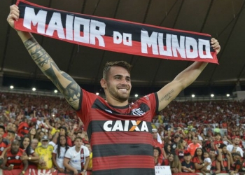 Vendido para a Udinese, atacante Felipe Vizeu se despede do Fla