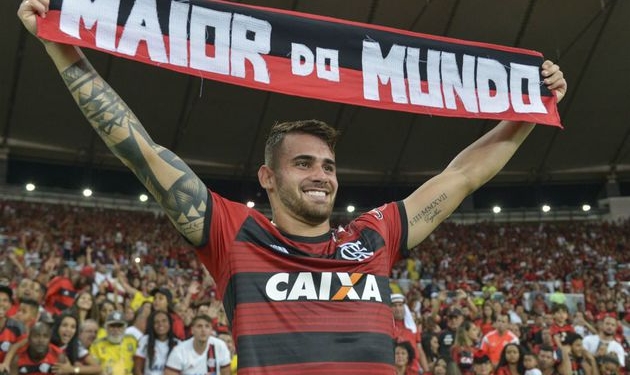 Vendido para a Udinese, atacante Felipe Vizeu se despede do Fla