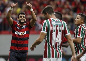 Flamengo se impõe e derrota o Fluminense em Brasília