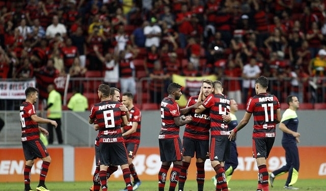 Segredo para a liderança: defesa consistente do Fla faz a diferença