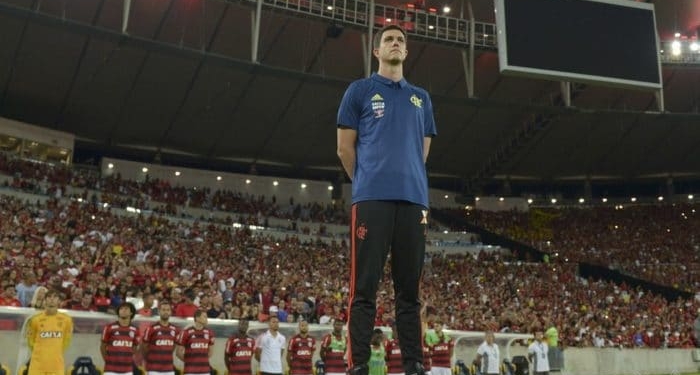 Flamengo confirma permanência de Barbieri até o fim de 2018