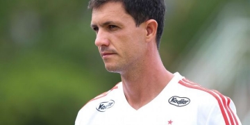 Barbieri pode subir joias da base do Fla para suprir importantes desfalques