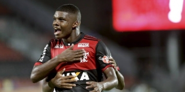 Site turco coloca Lincoln na mira do Galatasaray, indicado por brasileiro