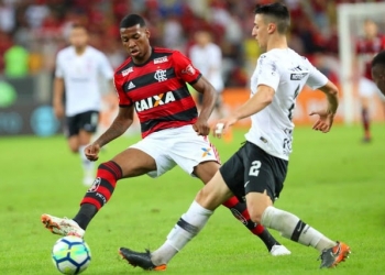 Barbieri promove a entrada de Jean Lucas no lugar de Paquetá; veja o time do Flamengo