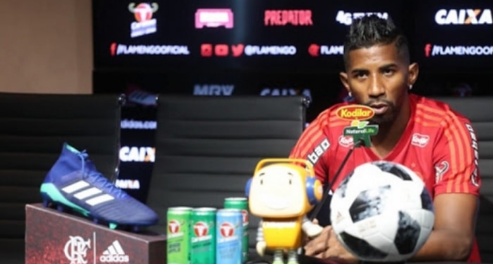 Em boa fase, Rodinei celebra a ponta e confessa: 'Odeio ser poupado'
