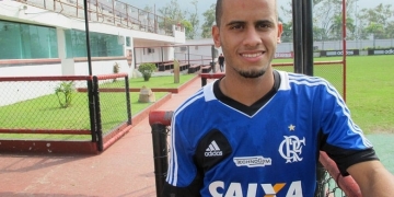 Time da Arábia Saudita acerta com Rodolfo, ex-Flamengo