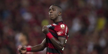 Trauco, Cuéllar, Vinicius Jr... Abertura da janela de transferências pode fazer estrago no Fla