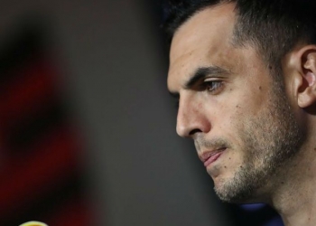 Rhodolfo se trata no Ninho durante recesso para acelerar volta ao time