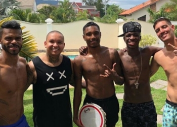 Diretor de futebol do Flamengo diz se Vitinho pode ser o substituto de Vinicius Jr