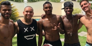 Diretor de futebol do Flamengo diz se Vitinho pode ser o substituto de Vinicius Jr