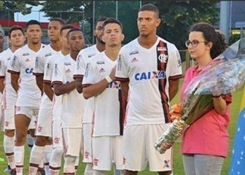 Vitor Gabriel marca duas vezes, Fla bate a Atalanta e leva título sub-19 na Itália