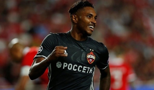 Flamengo se acerta com Vitinho, e agora espera que russos aceitem R$ 45,2 mi parcelados para fechar negócio