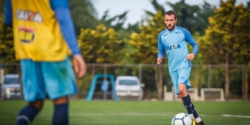 Cruzeiro propõe parcelamento de dívida, e Fla avalia para retirar ação na CBF