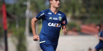 Thuler aprova testes de Barbieri no Flamengo: 'O grupo está motivado'