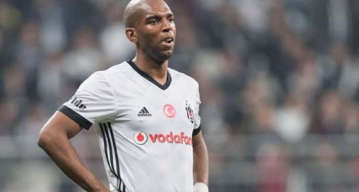 Fla ainda tenta contratação de Ryan Babel, que agita torcida na internet