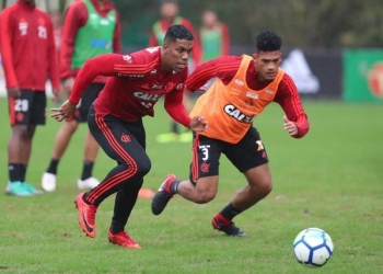 E o Berrío? Atacante colombiano evolui parte física em recuperação de lesão