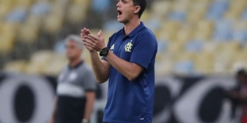 Barbieri elogia "equipe aguerrida" e explica escolha por Savio