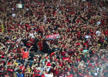 Elenco do Flamengo destaca importância da torcida