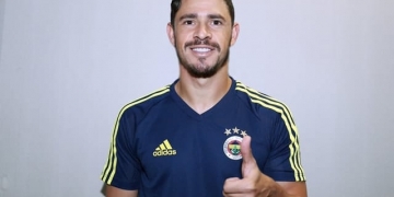 Flamengo está de olho em Giuliano, afirma site turco