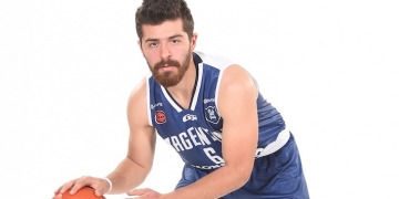 Franco Balbi fala sobre chegada ao FlaBasquete: “Podem esperar muito sacrifício”