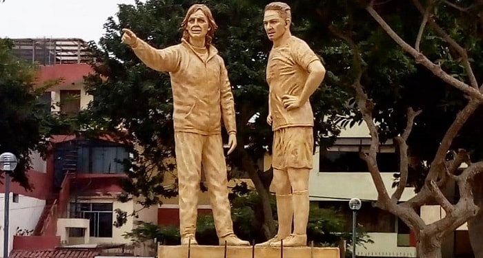 Guerrero e Gareca ganham estátua no Peru após participação do país na Copa do Mundo