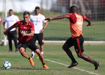 Uribe cumpre pré-temporada particular, e Fla quer vê-lo em ação contra o São Paulo