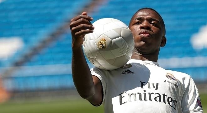 Vinicius Junior é incluído em viagem do Real Madrid para pré-temporada nos EUA