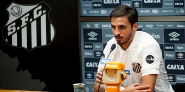 Jair espera por Ruiz, mas meia não deve encarar o Flamengo