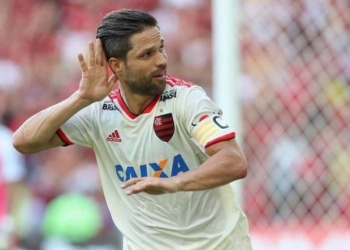 Diego rejeita proposta astronômica do Mundo Árabe e segue no Flamengo