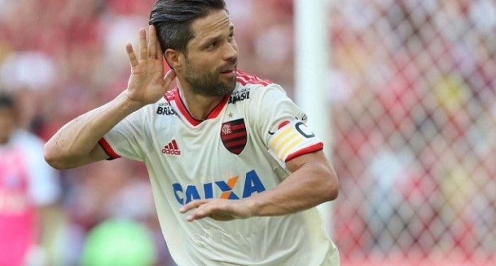 Diego rejeita proposta astronômica do Mundo Árabe e segue no Flamengo