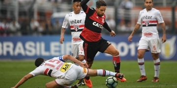 Diego tem no São Paulo o seu principal alvo no futebol brasileiro