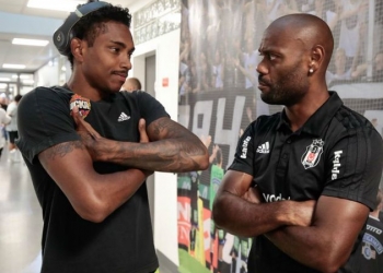 Babel x Vitinho: alvos do Fla duelam na Europa e um se destaca em goleada