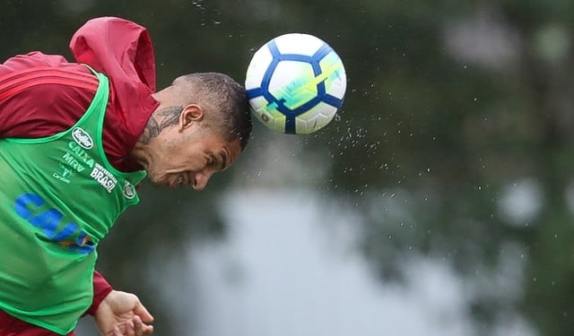 Fifa respeita decisão de tribunal suíço, mas CBF espera ofício para liberar Guerrero